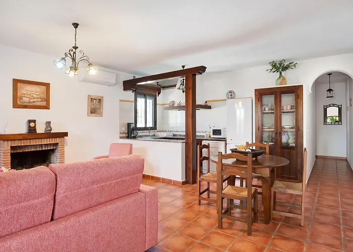 Casa Villanueva 1 -Solo Familias